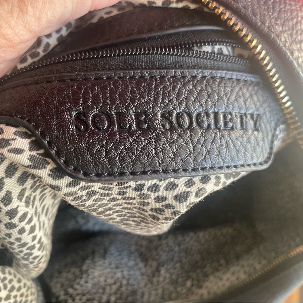 Stylish Sole Society Black Vegan Hobo with Tassel and gold accents like new - Picture 7 of 11
